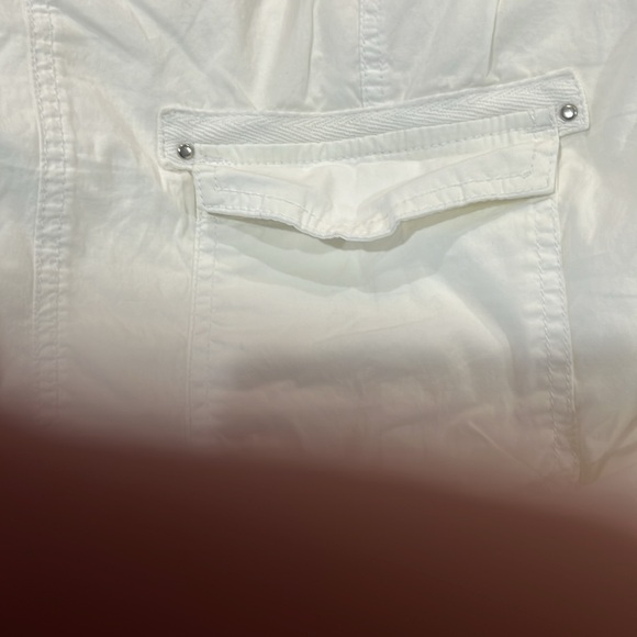 White Chico’s pants. - Picture 5 of 7